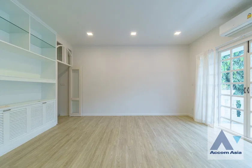 picture 🔼🔽 AccomA 📩 Pet friendly 4 BR Townhouse @House in garden compound with pool (AA31712) - 19/20