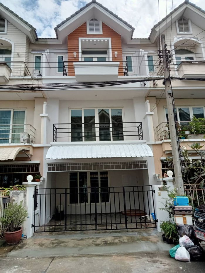 รูป ขายด่วน ทาวน์เฮ้าส์ 3 ชั้น 4 ห้องนอน สิทธารมย์ รามอินทรา 45 - รูปที่ 4/5