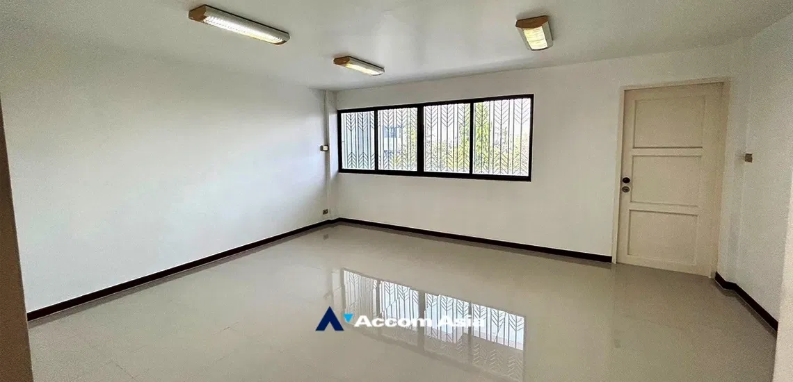 รูป 🔼🔽 AccomA 📩 Home Office 3 BR House in Phra Khanong Nuea (2514094) - รูปที่ 5/13