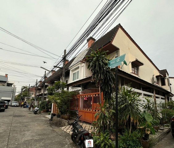 picture Town House For Rent Ketnuti Garden Ladprao Bangkok - 3/8