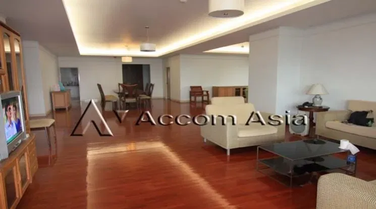 รูป 🔼🔽 AccomA 📩 Spacious apartment with dual balconies and European kitchen in Sukhumvit (21325) - รูปที่ 2/9