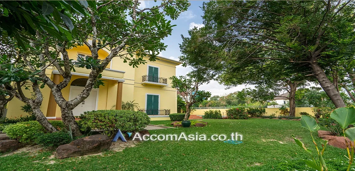รูป 🔼🔽 AccomA 📩 Spacious estate with lush garden, private pool & timeless charm - รูปที่ 3/20