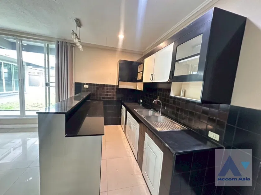 picture 🔼🔽 AccomA 📩  House with garden view in Sukhumvit (AA43898) - 8/19