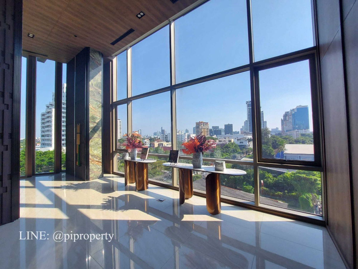 picture Luxury condo big 1bedroom unit for rent in Rhythm Ekkamai Estate. Fully furnished with a open view. Great Thonglor - Ekkamai lifestyle. - 2/44