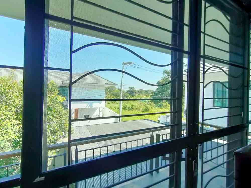 picture Modern-Style 4-Bedroom House with Bathtub, Just 10 Minutes to Chiang Mai Airport - 39/50