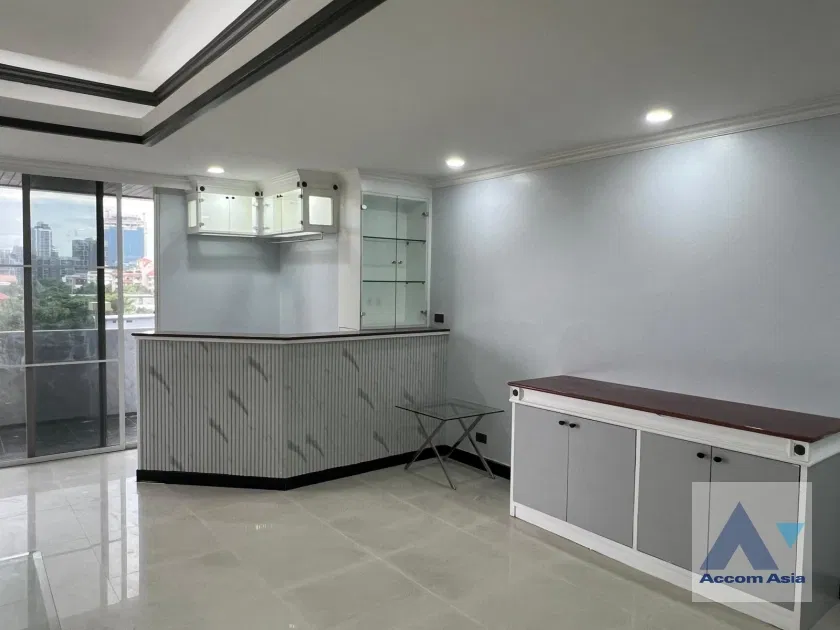 picture 🔼🔽 AccomA 📩 Modern condo in Sukhumvit with warm tones and airy layout (AA17280) - 20/20