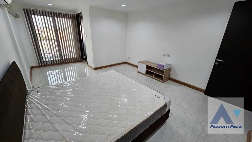 รูป 🔼🔽 AccomA 📩 Newly renovated,Home Office 1 BR Townhouse in Bang Chak (AA43371) - รูปที่ 16/20