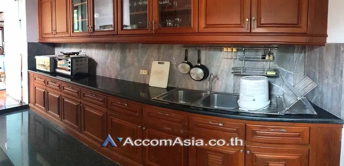 รูป 🔼🔽 AccomA 📩  Elegant European-Style Home with Central Spiral Staircase (AA22749) - รูปที่ 9/20