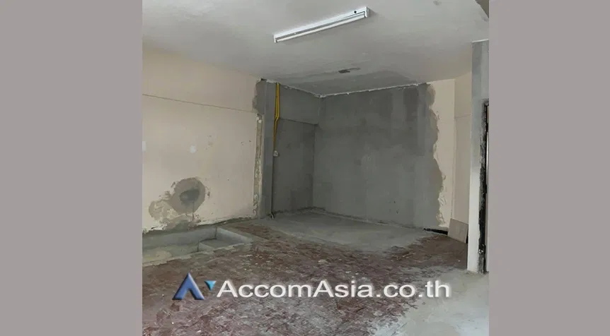 picture 🔼🔽 AccomA 📩 Home Office 2 BR Townhouse in Khlong Toei Nuea (AA26696) - 4/5