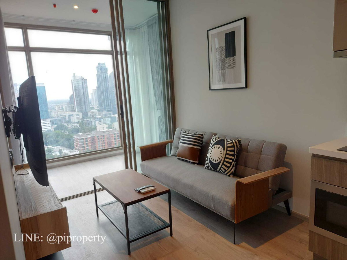 picture Luxury condo big 1bedroom unit for rent in Rhythm Ekkamai Estate. Fully furnished with a open view. Great Thonglor - Ekkamai lifestyle. - 4/44