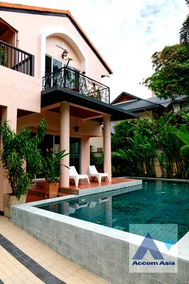 เช่าบ้านเดี่ยว พร้อมพงษ์ : 🔼🔽 AccomA 📩 Private Swimming Pool 4 BR House in Khlong Ton Nuea (9002001)