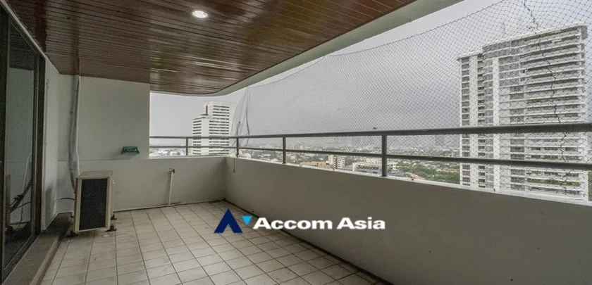 รูป 🔼🔽 AccomA 📩 Warm-tone condominium with built-in closets and open view balcony (28612) - รูปที่ 10/15