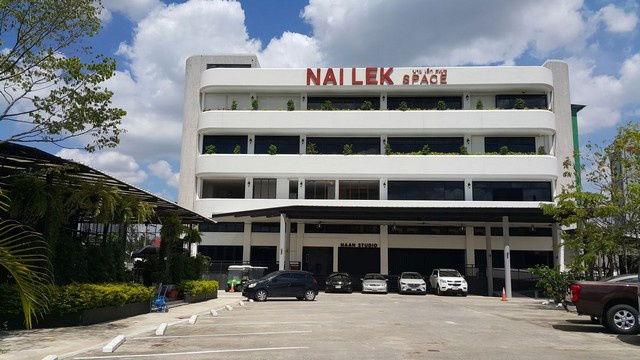 picture FOR RENT  OFFICE PROPERTY  165600 BAHT per MONTH - 1/8