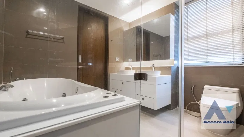 รูป 🔼🔽 AccomA 📩 Pet friendly,A whole floor 4 BR Condominium @Ideal 24 (AA13195) - รูปที่ 16/20