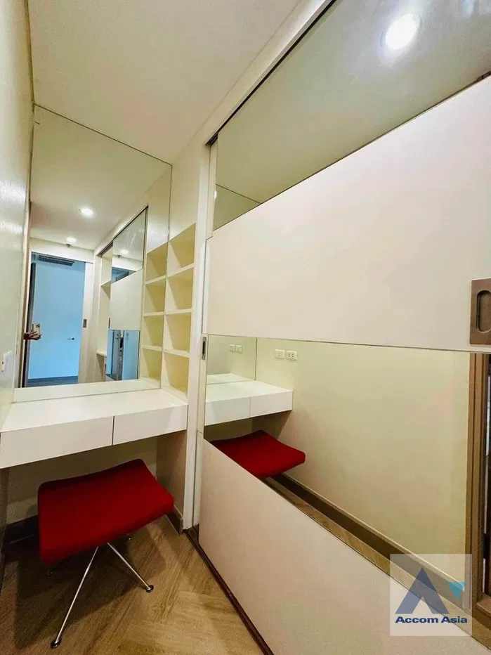 รูป 🔼🔽 AccomA 📩  3 BR Condominium @Royal Saladaeng (AA40154) - รูปที่ 11/13