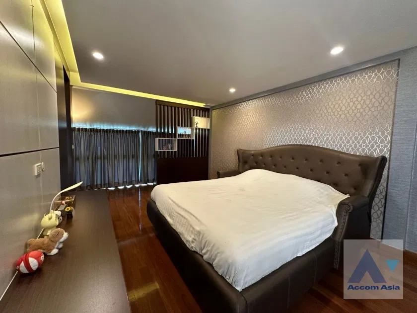 picture 🔼🔽 AccomA 📩  3 BR Townhouse in Thung Wat Don (AA42178) - 10/20