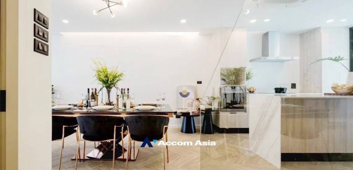 รูป 🔼🔽 AccomA 📩  Modern resort-style home with high ceilings and premium finishes in Phrom Phong (AA33786) - รูปที่ 7/18