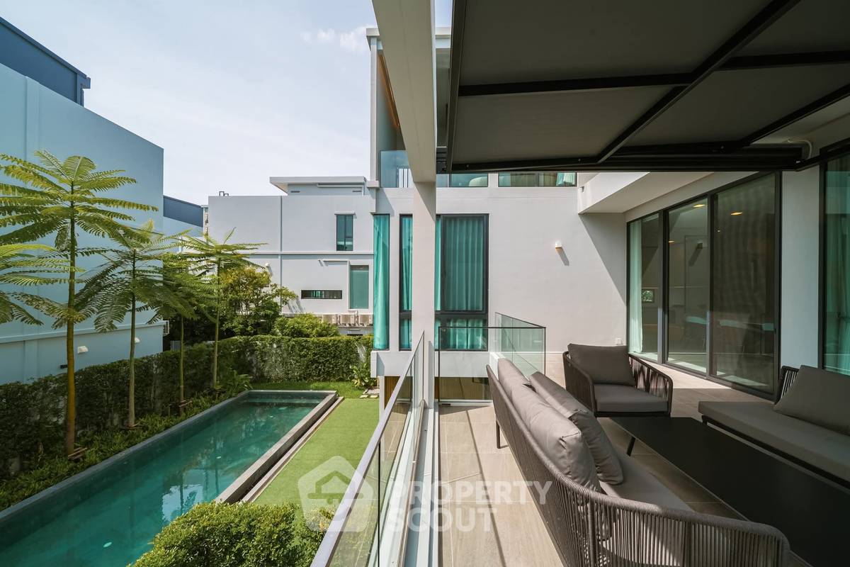รูป บ้าน 4-ห้องนอน ที่ วีเว่ กรุงเทพกรีฑา ใกล้ กรุงเทพกรีฑา (ID 2284356) - รูปที่ 3/21