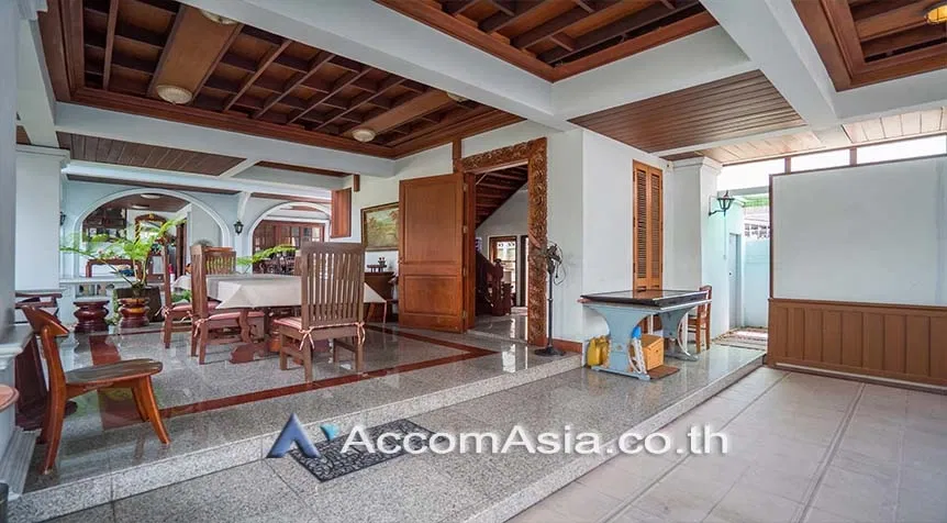picture 🔼🔽 AccomA 📩 Warm family house with wooden charm in Sukhumvit compound (1720010) - 7/16