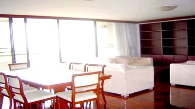 Condos for rent Pathum Wan : 🔼🔽 AccomA 📩  3 BR Condominium @Somkid Gardens (20480)