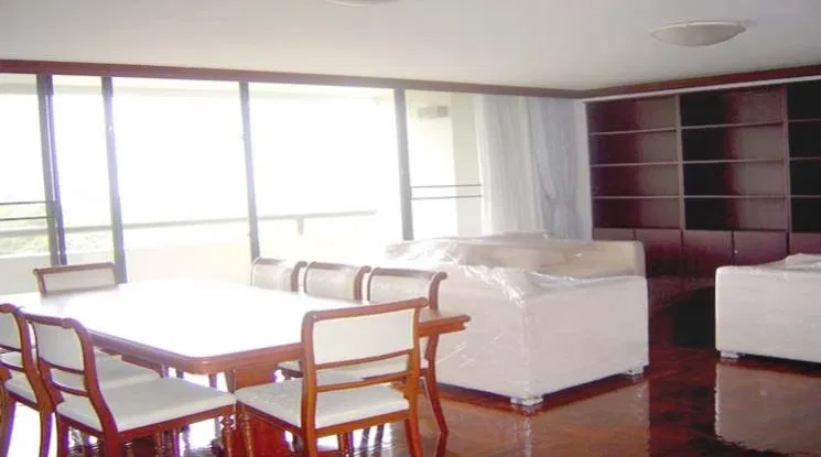 picture 🔼🔽 AccomA 📩  3 BR Condominium @Somkid Gardens (20480) - 1/9