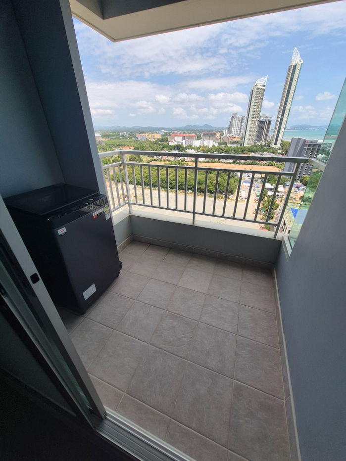 picture 🏡 Condo for Rent at Lumpini Jomtien | Seaview room - 8/16