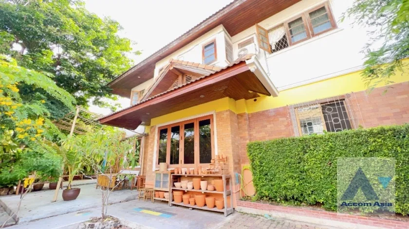 รูป 🔼🔽 AccomA 📩 Classic wood home with garden terrace and vintage interior (AA36754) - รูปที่ 18/20