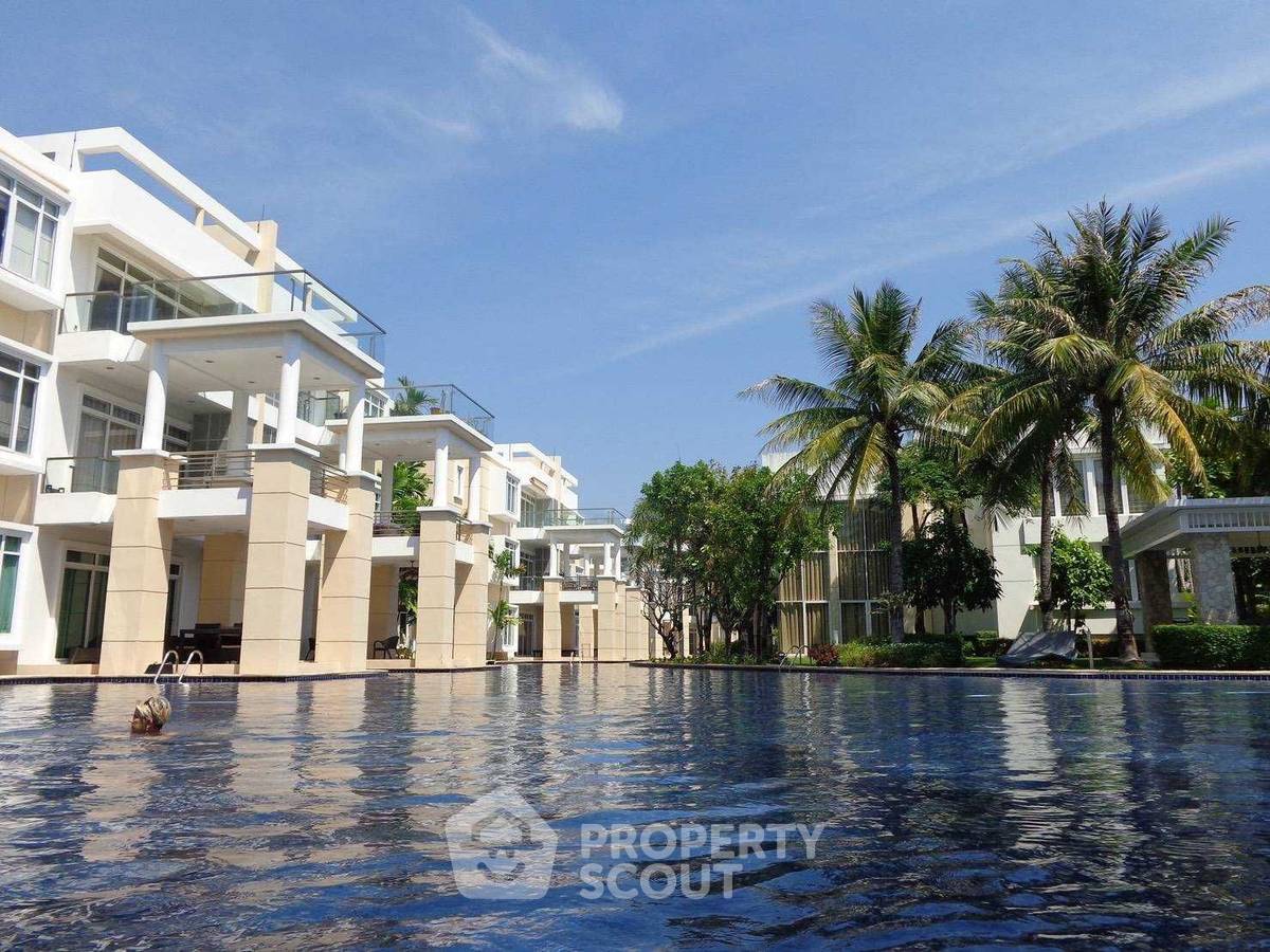รูป คอนโด 2-ห้องนอน ที่ บลูลากูน รีสอร์ท หัวหิน ใกล้ เดอะ เวเนเซีย (ID 1097107) - รูปที่ 2/22