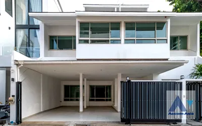 บ้านเดี่ยว BTS อโศก : 🔼🔽 AccomA 📩  4 BR House in Khlong Toei Nuea (AA39878)