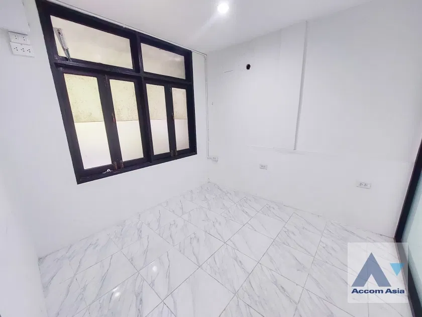 รูป 🔼🔽 AccomA 📩  4 BR House in Khlong Ton Nuea (90343) - รูปที่ 9/20