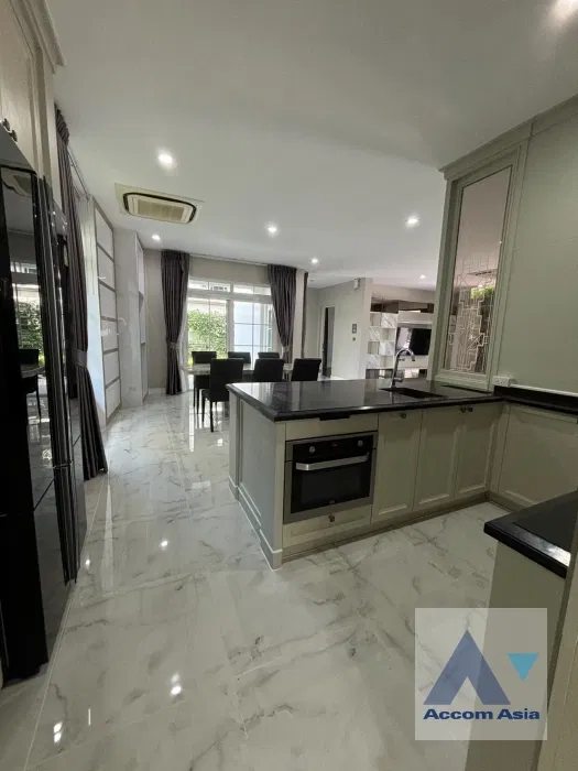 รูป 🔼🔽 AccomA 📩 Sleek Contemporary Home with Double-Height Foyer and Stylish Kitchen  (AA42158) - รูปที่ 8/20