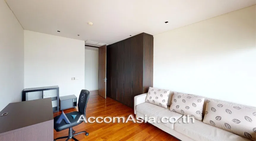 picture 🔼🔽 AccomA 📩 Spacious modern condominium with lake-view balconies in Sukhumvit (2037701) - 6/14