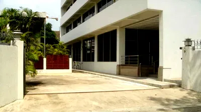 เช่าบ้านเดี่ยว ซอยทองหล่อ (สุขุมวิท 55) : 🔼🔽 AccomA 📩 Home Office 4 BR House in Khlong Ton Nuea (1611854)