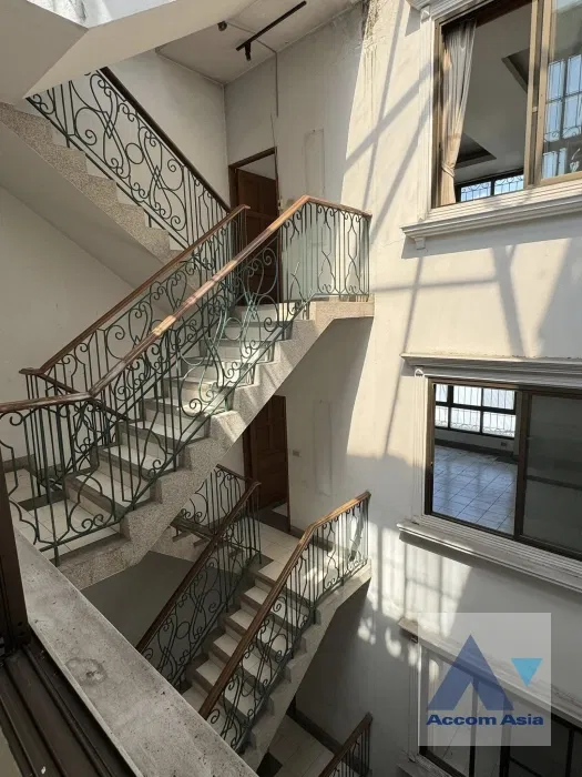 รูป 🔼🔽 AccomA 📩  5 BR Townhouse in Phra Khanong Nuea (AA43747) - รูปที่ 3/20