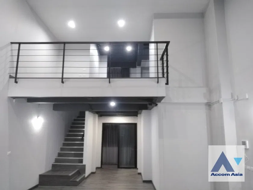 รูป 🔼🔽 AccomA 📩  4 BR Townhouse @The Pride Sukhumvit 77 (AA25525) - รูปที่ 2/11