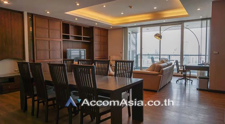 รูป 🔼🔽 AccomA 📩 High-Rise Condo with Full City Views in Sathorn (AA27088) - รูปที่ 3/12