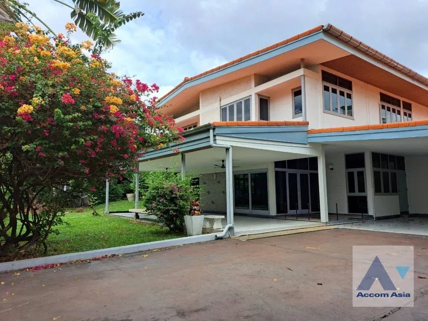 รูป 🔼🔽 AccomA 📩 Detached house with pool and green space in New Phetchaburi (AA40803) - รูปที่ 2/12