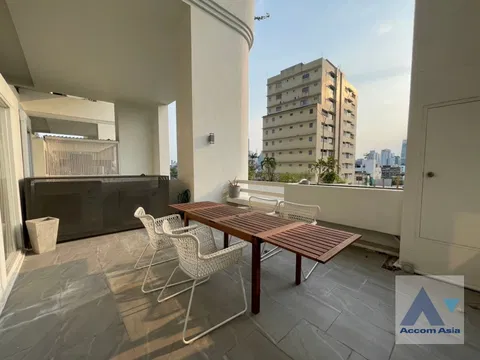 🔼🔽 AccomA 📩 Big Balcony 2 BR Condominium @Crystal Garden (AA40440)