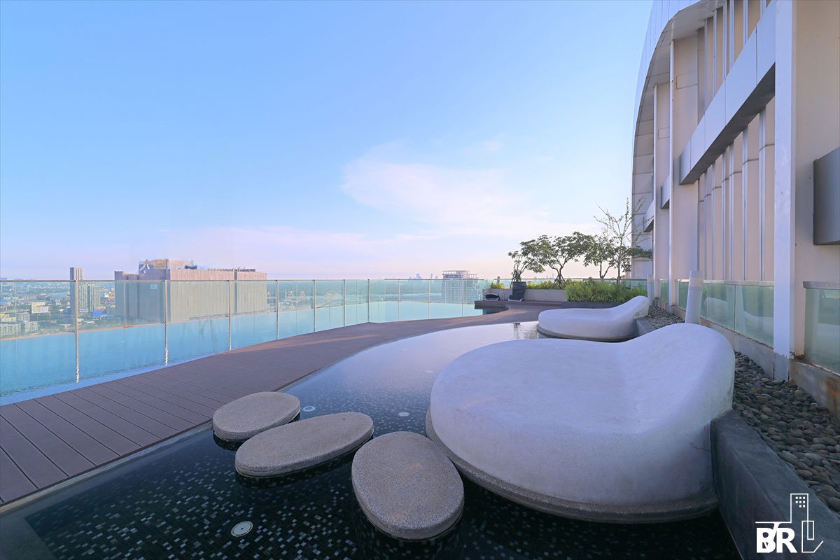 picture Rhythm Sukhumvit 44/1 💫Condo in CBD, Below Market Price 📌Near BTS Phra Khanong  - 2/6