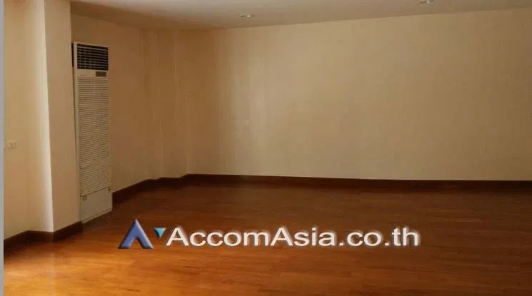picture 🔼🔽 AccomA 📩 Townhouse with classic look and natural light in Sathorn (AA17368) - 6/10