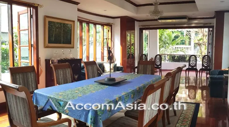 รูป 🔼🔽 AccomA 📩  Elegant European-Style Home with Central Spiral Staircase (AA22749) - รูปที่ 8/20
