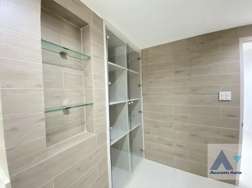 รูป 🔼🔽 AccomA 📩 Minimal-style condominium in soft tones near Sukhumvit (23619) - รูปที่ 8/10