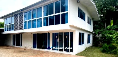 บ้านเดี่ยว ซอยปรีดี พนมยงค์ (สุขุมวิท 71) : 🔼🔽 AccomA 📩  3 BR House in Khlong Ton Nuea (AA32323)