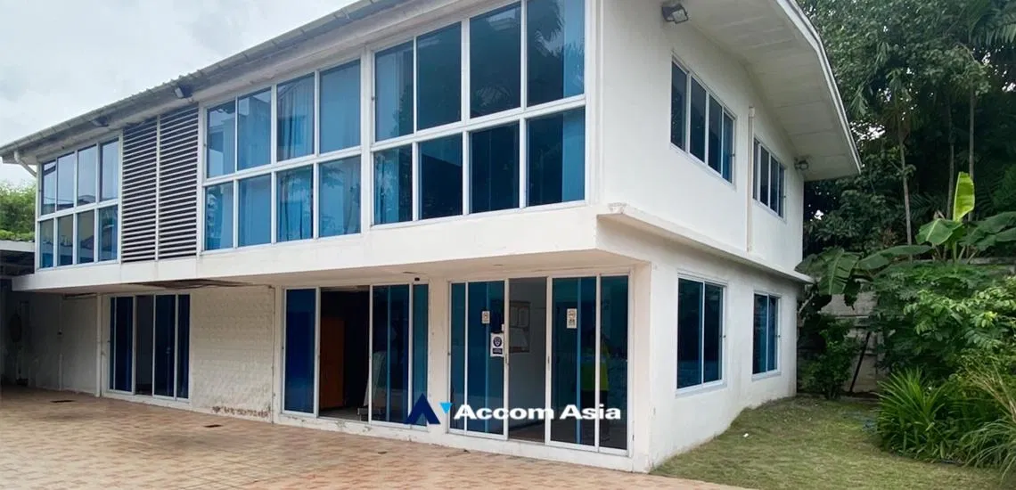 รูป 🔼🔽 AccomA 📩  3 BR House in Khlong Ton Nuea (AA32323) - รูปที่ 1/3