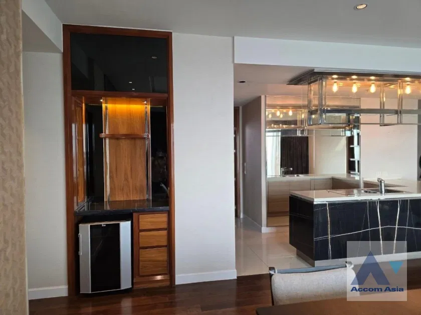 picture 🔼🔽 AccomA 📩  3 BR Condominium @The Emporio Place (AA43108) - 5/12