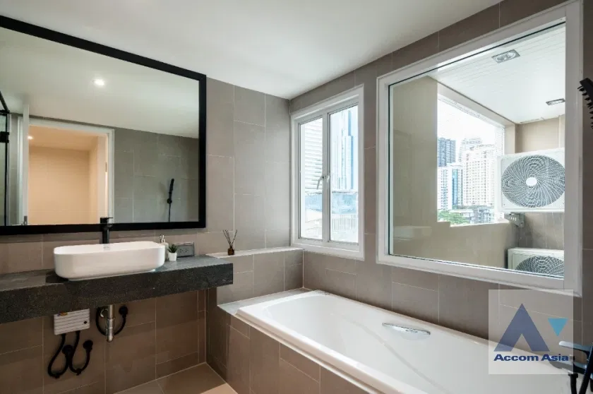 picture 🔼🔽 AccomA 📩  Newly Renovated, Fully Furnished Condo for Sale in a Low-Rise Building at Le Nice Ekamai (AA42253) - 19/20