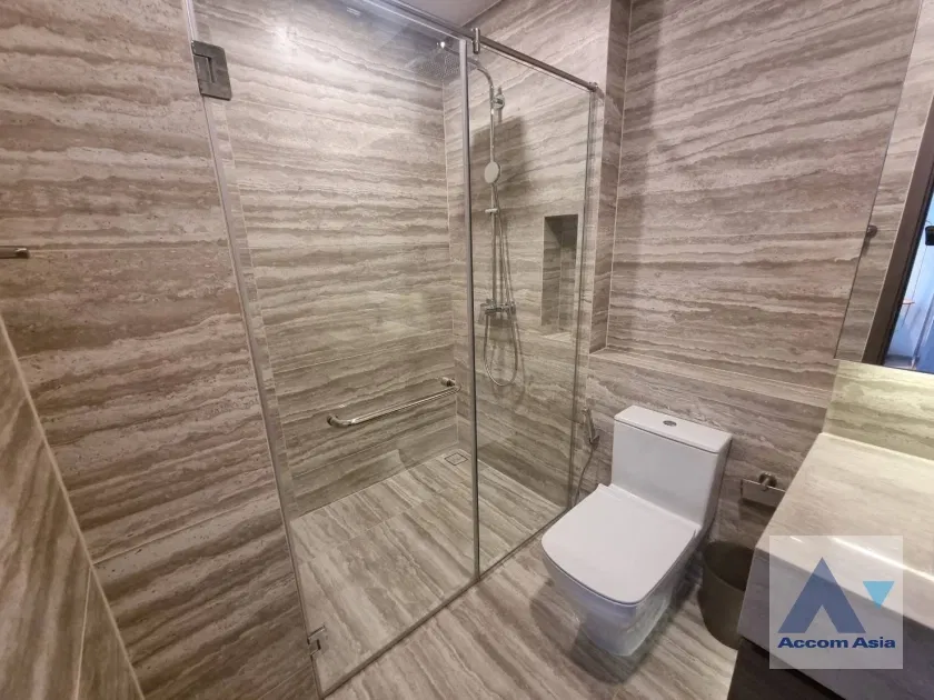picture 🔼🔽 AccomA 📩 Refined condo with sleek design and warm lighting (AA41789) - 17/19