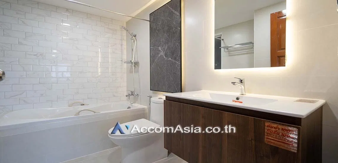 picture 🔼🔽 AccomA 📩 Newly renovated warm-tone condominium near Emporium and public park (20880) - 10/16