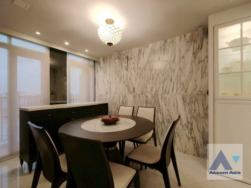 รูป 🔼🔽 AccomA 📩  Elegant condominium with chandeliers and classic interiors in Yen Akat (AA34008) - รูปที่ 7/20