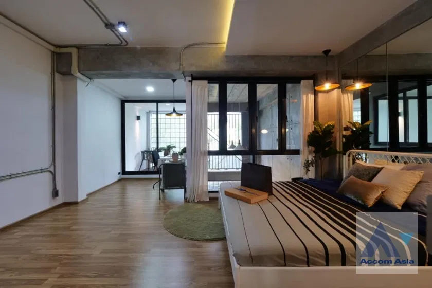 picture 🔼🔽 AccomA 📩 Pet friendly 5 BR Townhouse in Khlong Ton Nuea (AA30344) - 13/20